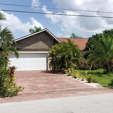 Sunny Paradise Villa Cape Coral Exterior photo